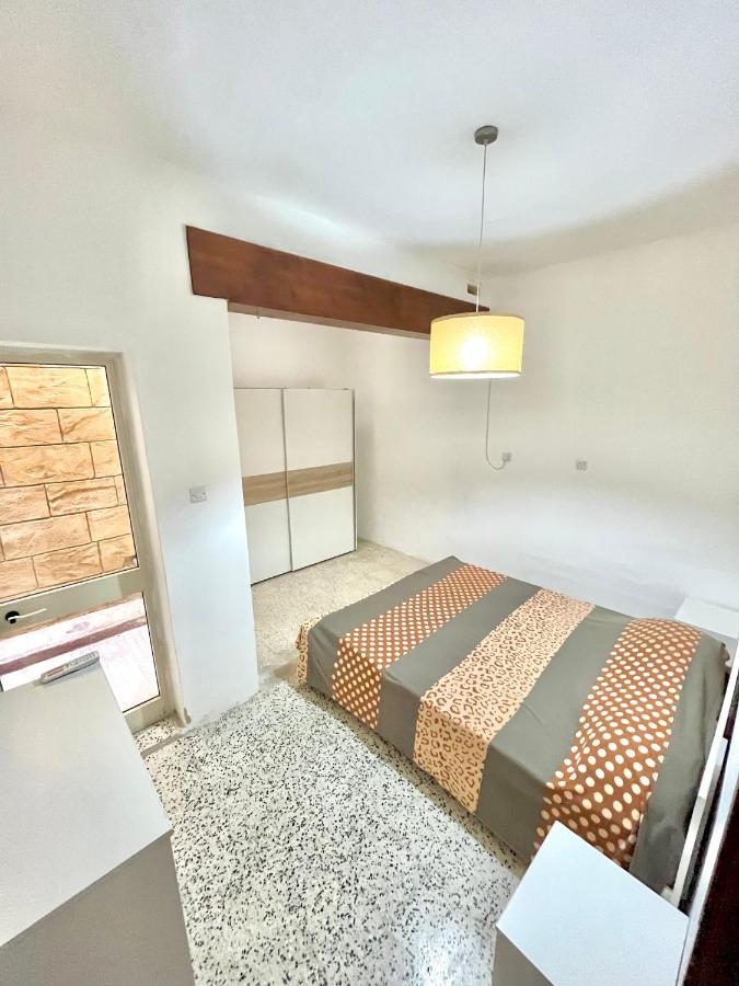 Camag Apartment - Very Close To Airport Birzebbuga Exterior photo